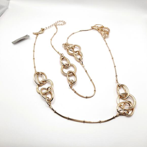 Chico’s Long Necklace NWT 48” Gold Tone Snake Chain with Interlocking Loops - Picture 5 of 12